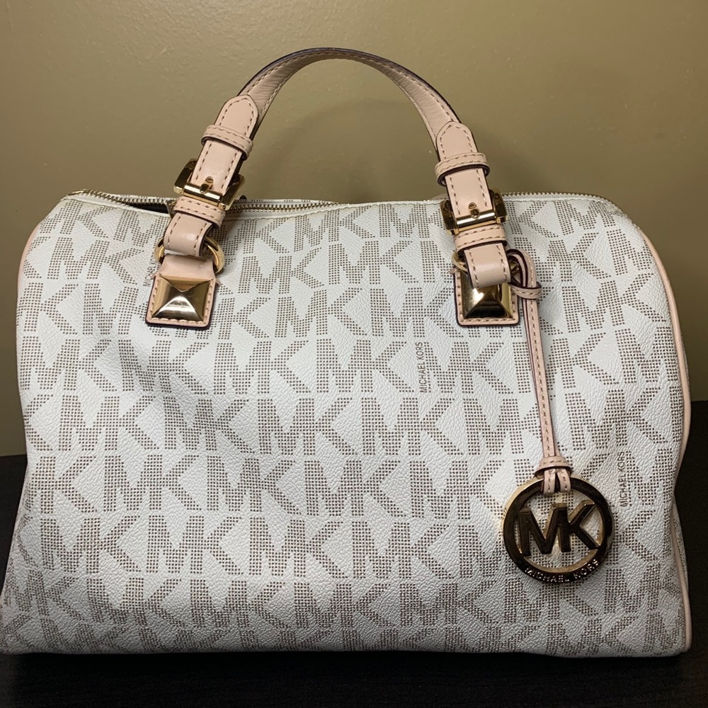 Michale Kors White Jet Set Logo Bag